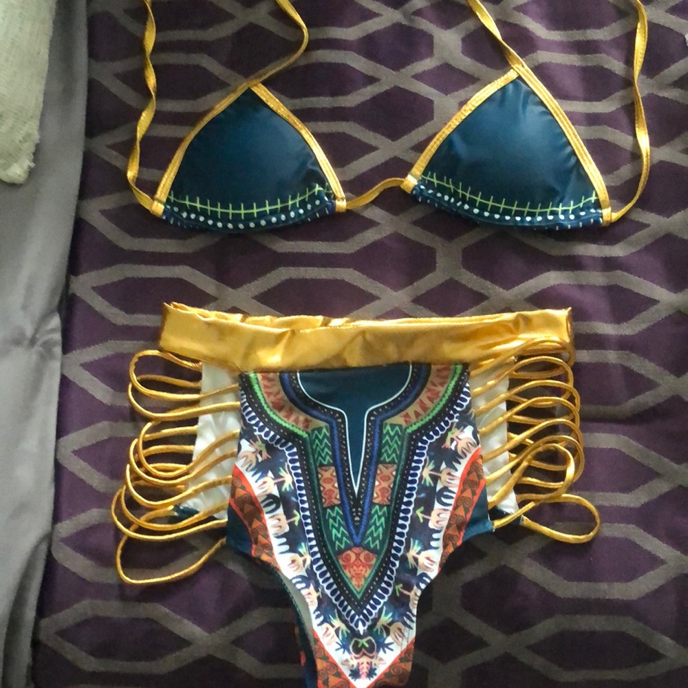 Two piece high waisted bathing suit